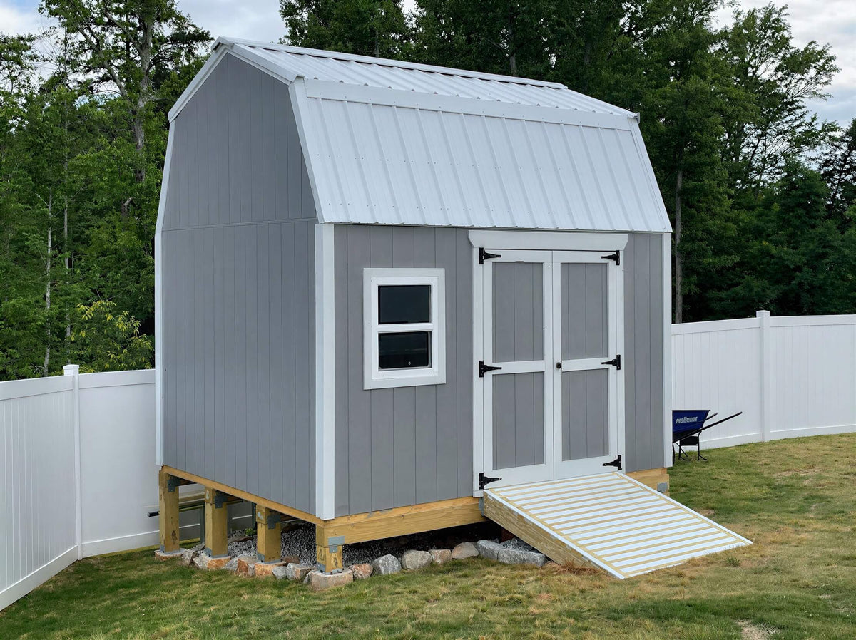 Customer built 10'x12' barn shed using shedking's 10' wide x 12' long Barn Shed Plans