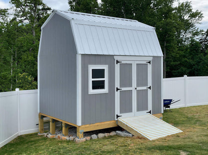 Customer built 10'x12' barn shed using shedking's 10' wide x 12' long Barn Shed Plans
